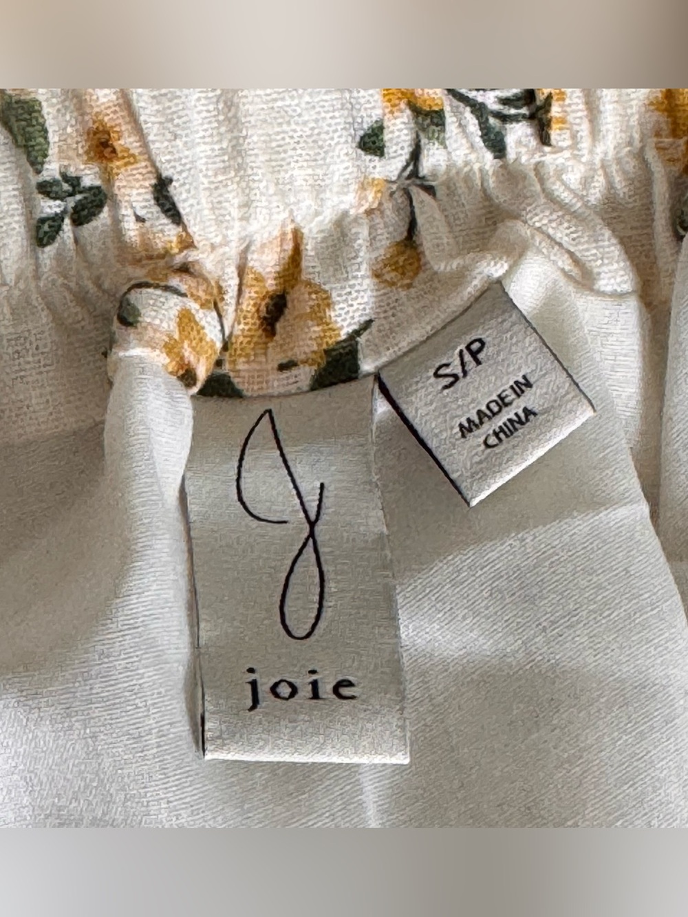 Joie Cream Skirt with Yellow Floral Print, ladies size small - it has pockets! - Picture 3 of 5